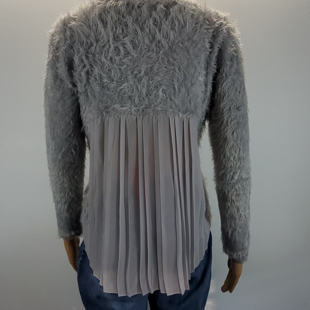 Gum fur sweater blouse